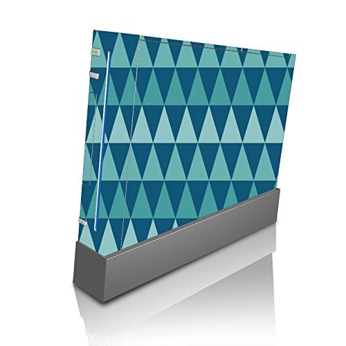 משולשים צבעוניים גיאומטריים גוונים כחולים ויניל מדבקה מדבקה על ידי העיצובים של דבי לקונסולת Wii